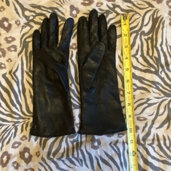 EUC Nine West Women’s Black Leather gloves lot of 3 pair size M - Picture 8 of 13